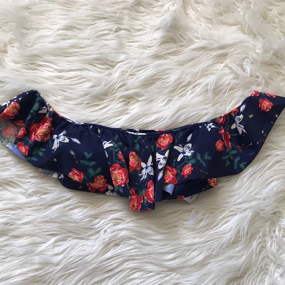 ROXY Love and Karma Ruffle Bikini Top S - Picture 4 of 5